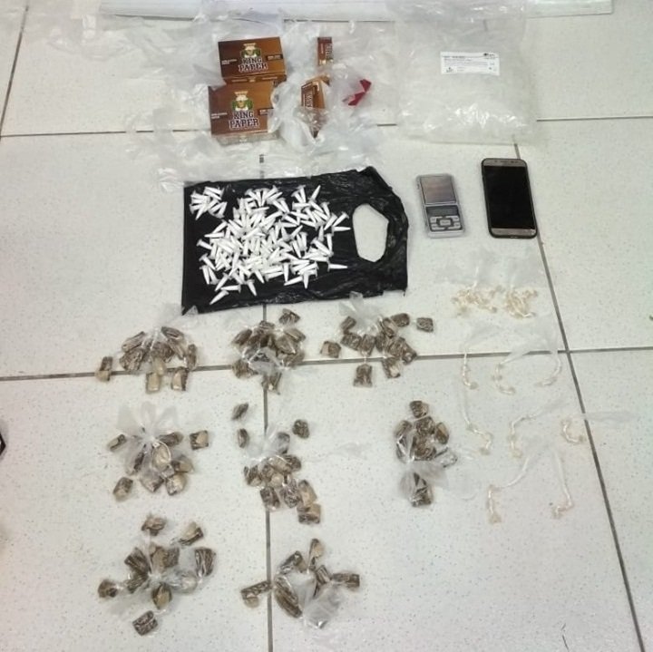 Porto Seguro: PM acaba com ponto de drogas que funcionava no Bairro Vila Parracho