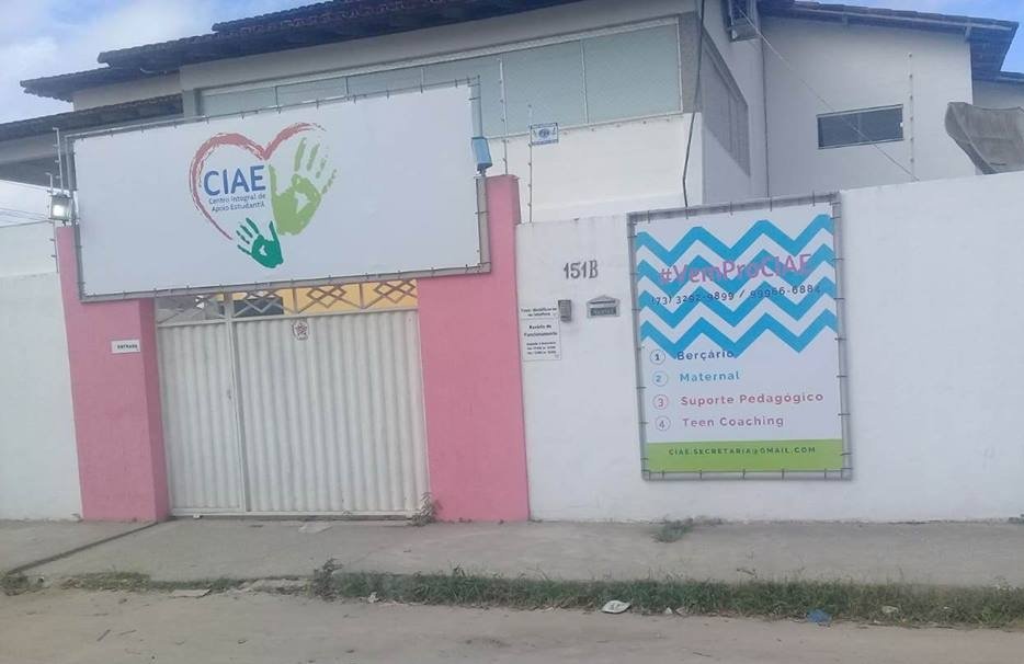 Pai que acusou diretor de escola particular por abuso sexual se retrata publicamente