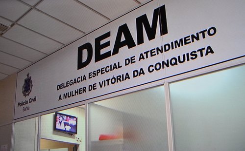 Bahia: Mais de 20 mulheres relatam abusos durante consultas com ginecologista