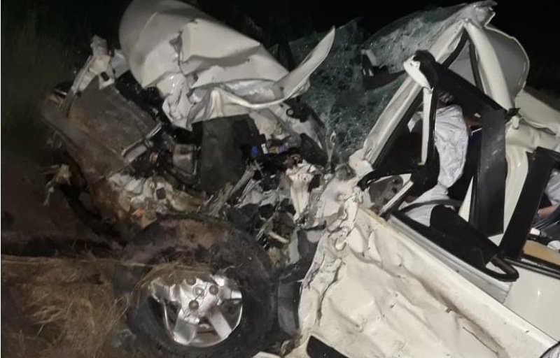 Acidente entre carros de passeio deixa 05 vítimas fatais; Duas eram crianças