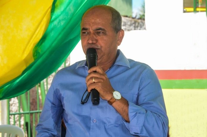 Caravelas: Pesquisa Eleitoral aponta alto índice de rejeição do prefeito Silvio Ramalho. Davi da Caixa tem maior aprovação