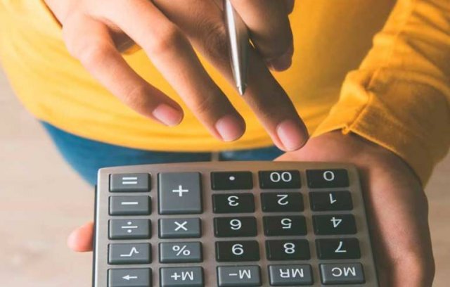 Inadimplente brasileiro deve, em média, R$ 3,2 mil, revela indicador CNDL/SPC Brasil