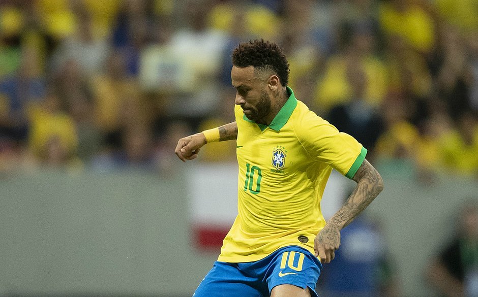 Neymar é cortado da seleção brasileira e está fora da Copa América