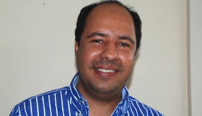 Ex-prefeito de Caravelas é denunciado ao MPE