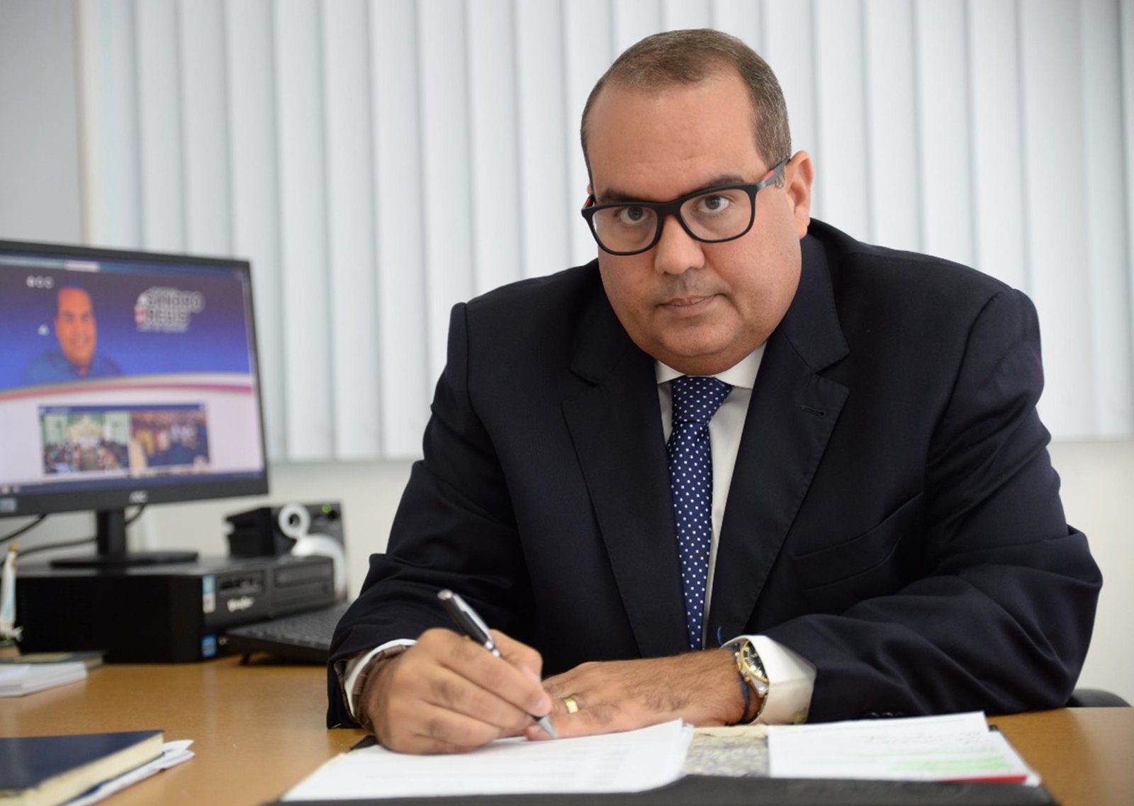 “A insegurança toma conta do interior da Bahia”, denuncia deputado Sandro Régis