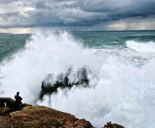 Marinha emite alerta de maus tempos para o extremo sul da Bahia