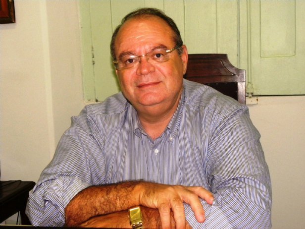 Empresário se suicida em frente a ministro e governador de Sergipe