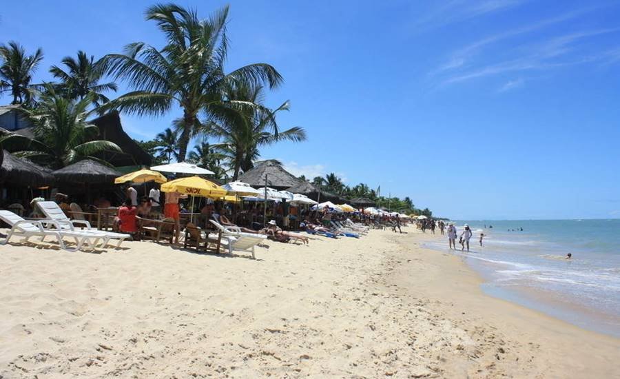 MPF pede demolição de barraca de praia em área de preservação de Porto Seguro