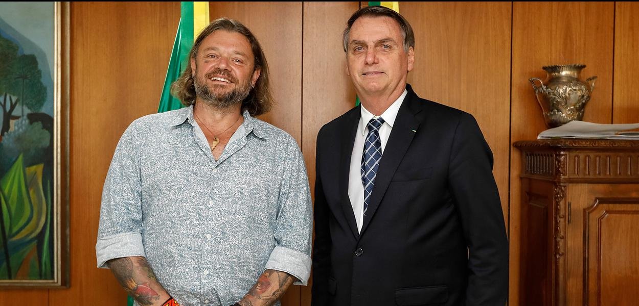 Bolsonaro anuncia apresentador Richard Rasmussen como embaixador do turismo
