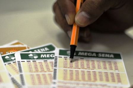 Mega Sena sorteio prêmio de R$ 80 milhões nesta segunda-feira (09)