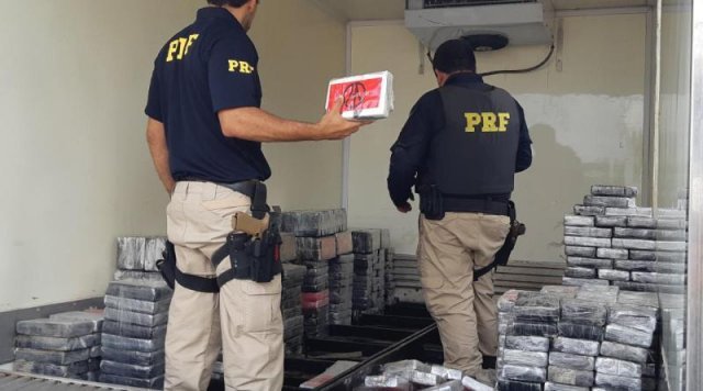 Bahia: PRF apreende quase 1 tonelada de cocaína na BR-116