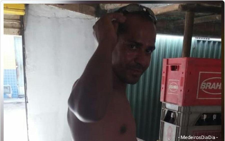 Atendente luta com assaltante durante tentativa de assalto à supermercado em Medeiros Neto