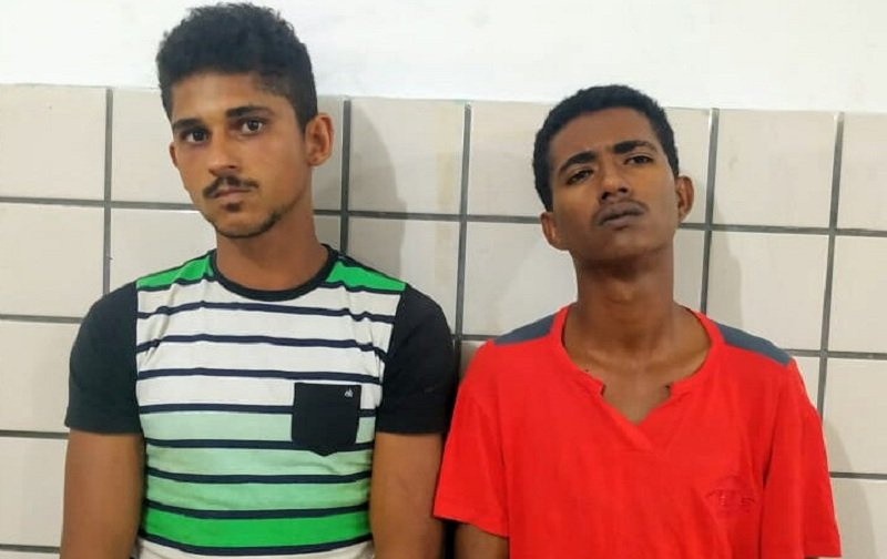 Medeiros Neto: Dupla acusada de tráfico é presa pela PETO