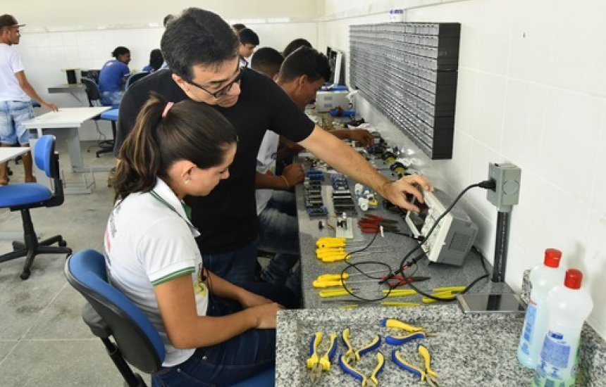 Programa do MEC abrirá 1,5 milhão de vagas em educação profissional