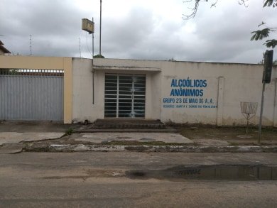 A igreja subterrânea, a mansão e a ganância