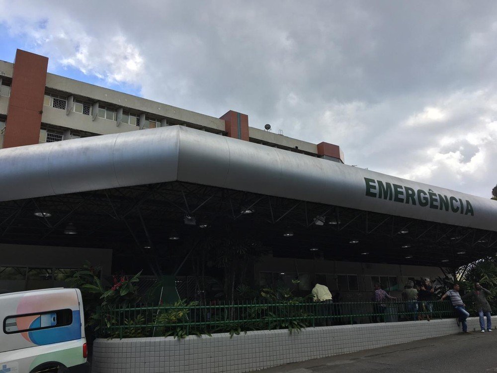 Bahia: Comerciante de 64 anos esfaqueia assaltante e é baleado durante tentativa de roubo