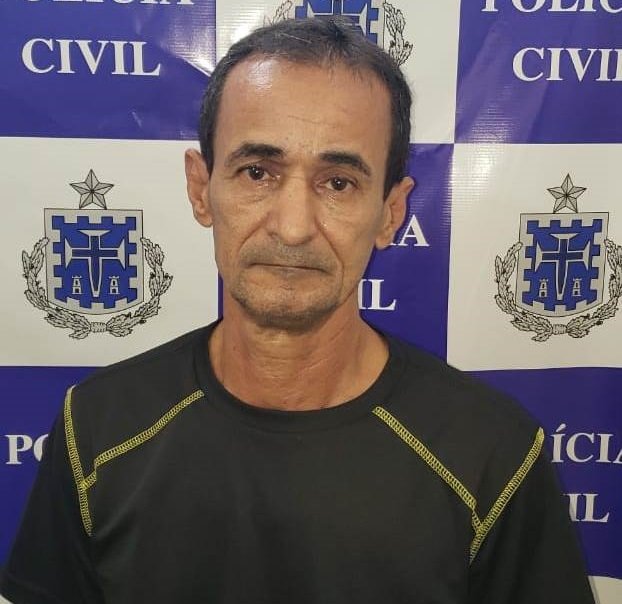Explosivos e munição apreendidos em depósito clandestino