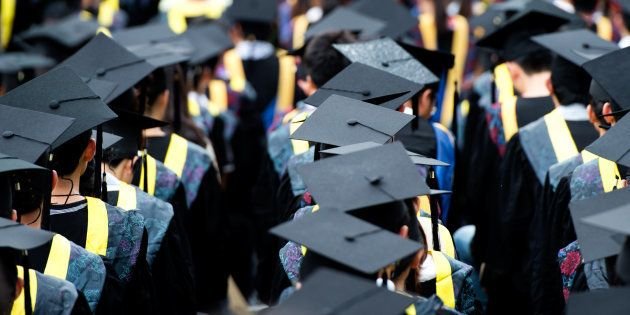 Pela 1ª vez, pretos e pardos são mais da metade dos universitários da rede pública, diz IBGE