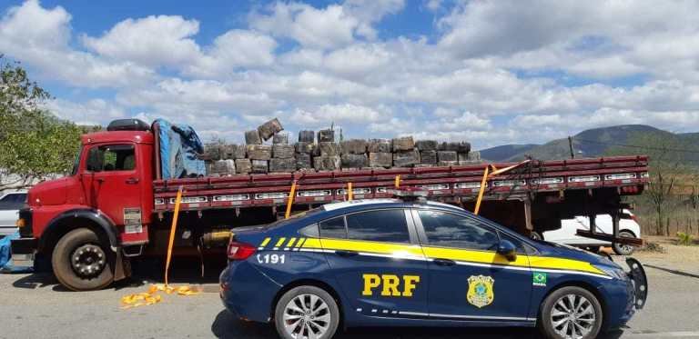 PRF apreende 3,5t de maconha na BR 116 e se aproxima da impressionante marca de 15 toneladas apreendidas da droga só neste ano