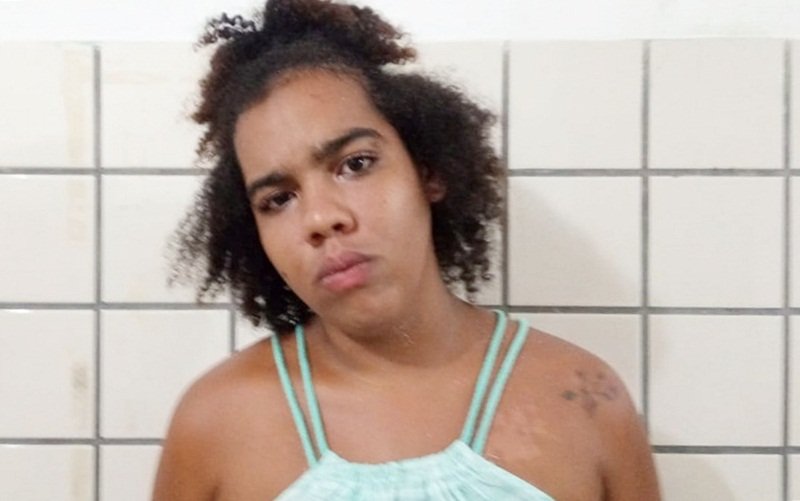 Mulher é presa por policiais da CAEMA com quase 10 quilos de drogas no trevo de Posto da Mata