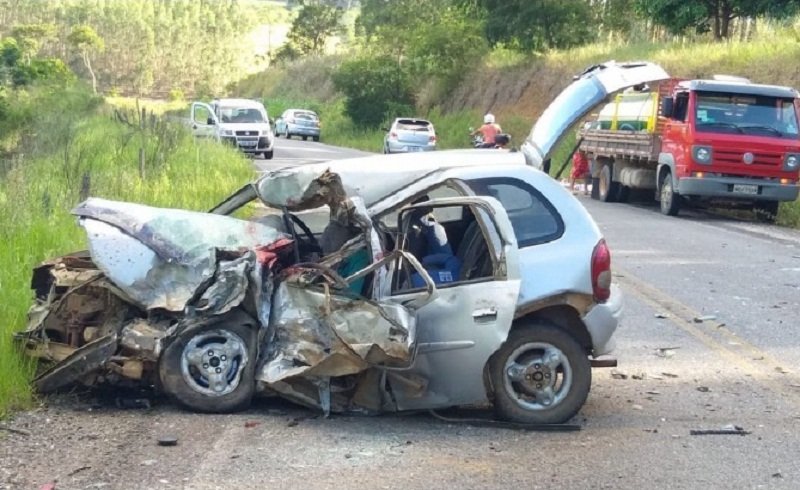 Vereador e família morrem em acidente na BR 101 em Jaguaré