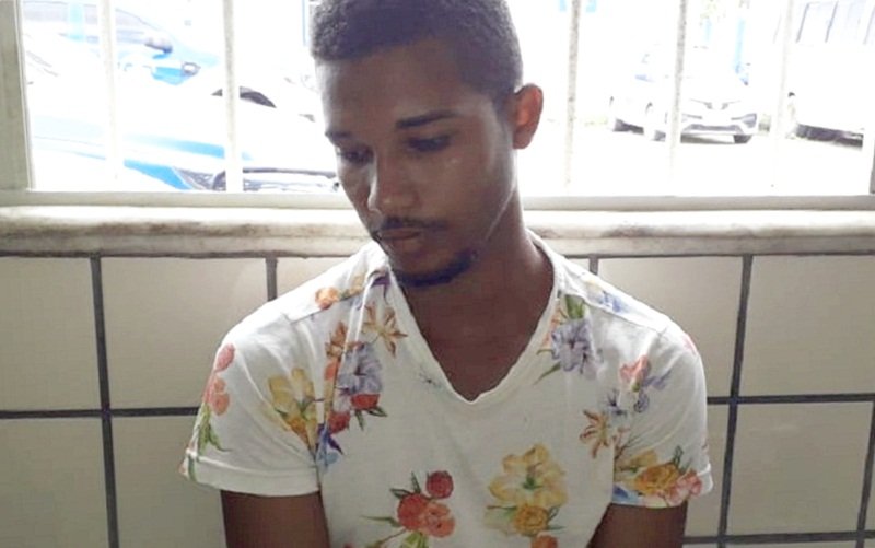 Itamaraju: Polícia Militar prende homem com moto roubada no Bairro Marotinho