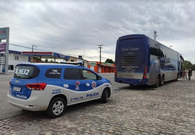 PM apreende ônibus com 32 passageiros vindo de São Paulo para Bahia