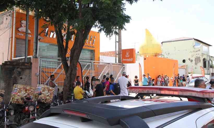 Empresário morre após cair em moedor de carne da fábrica de salgado