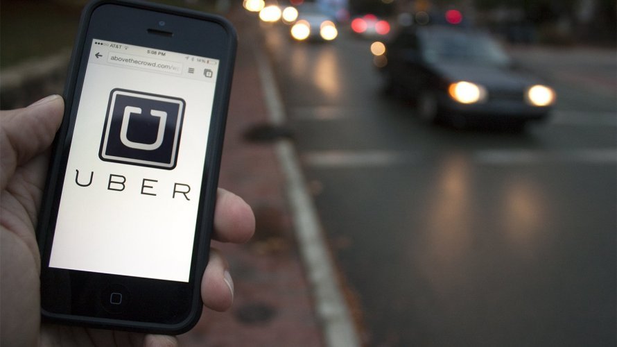 Justiça reconhece vínculo e determina que Uber assine carteira de trabalho de motorista