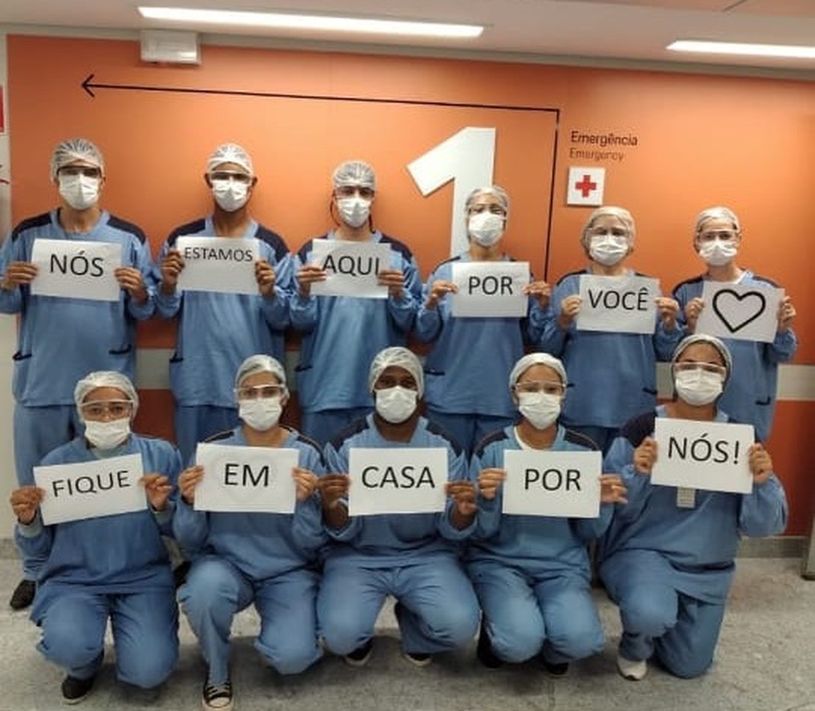 Profissionais da saúde da Bahia fazem apelo nas redes sociais ‘Fiquem em casa por nós’