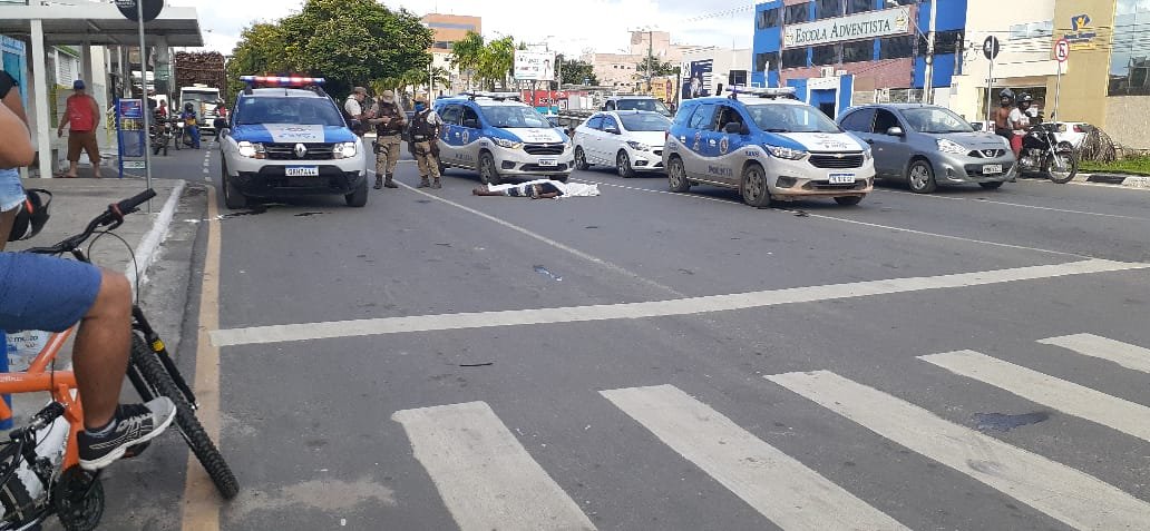Homem é assassinado no Trevo da Pão Gostoso em Teixeira de Freitas