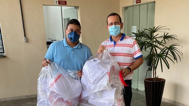 Saúde teixeirense recebe doação de máscaras de escudo facial da UNEB