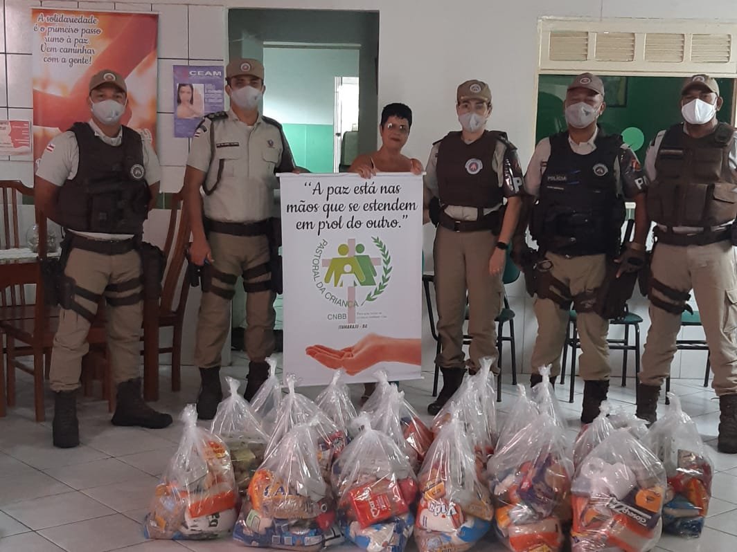 43ª CIPM realiza a entrega de 600 quilos de alimentos arrecadados através de campanha, na cidade de Itamaraju