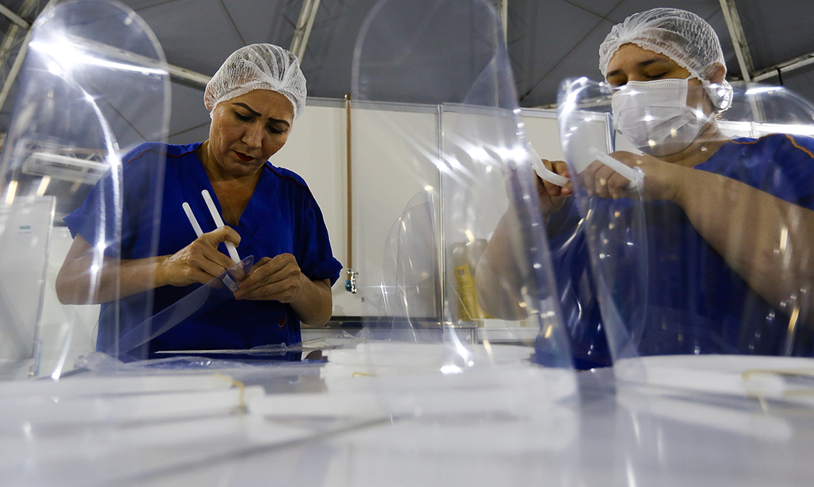 Com 474 mortes em 24 horas por Covid 19 em um dia, Brasil bate novo recorde e ultrapassa 5 mil mortes