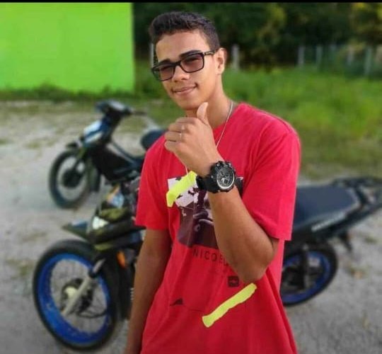 Jovem tira a própria vida após namorada terminar com ele