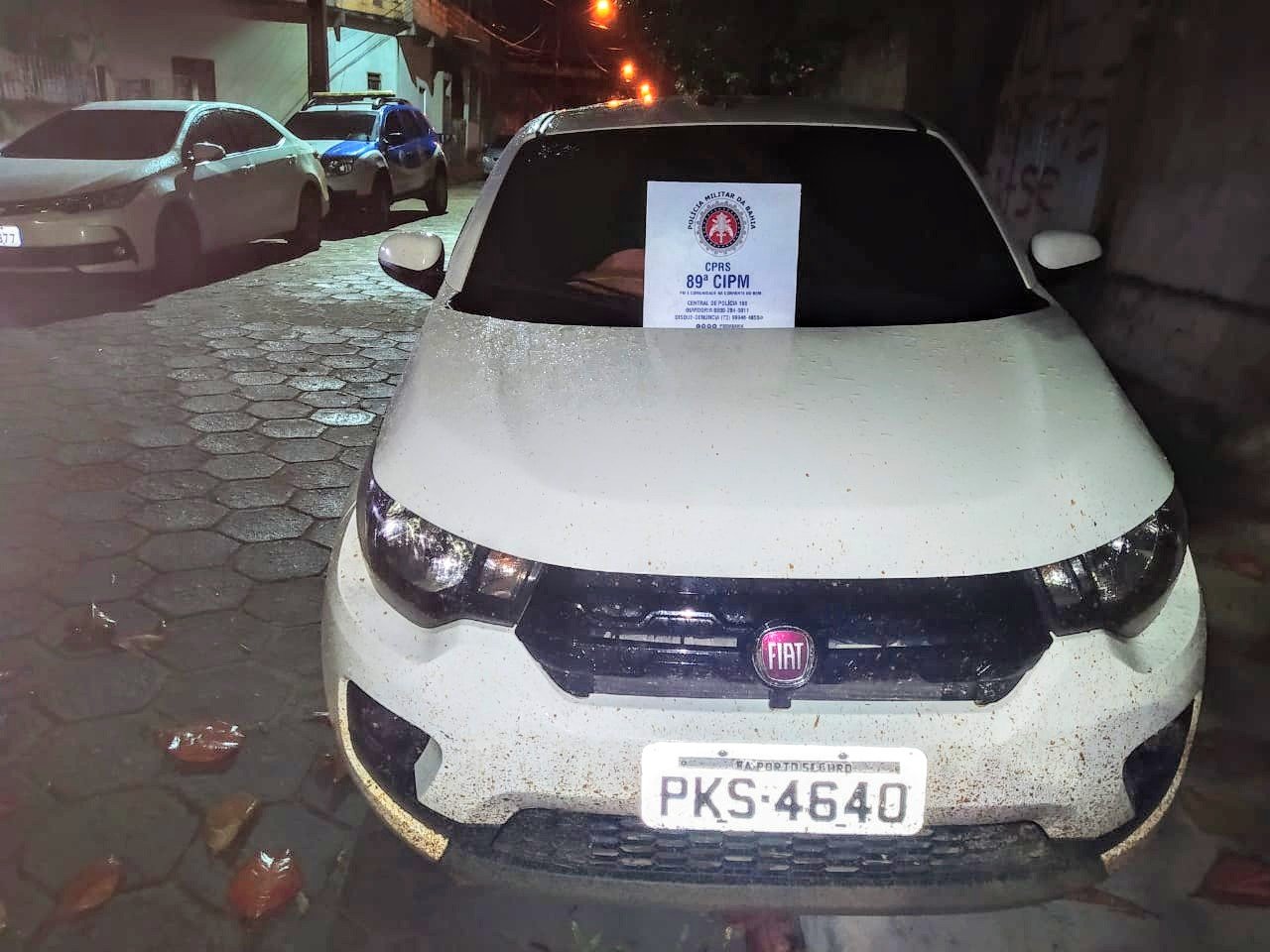 Veículo roubado que estava escondido na zona rural de Teixeira de Freitas é recuperado pela Polícia Militar