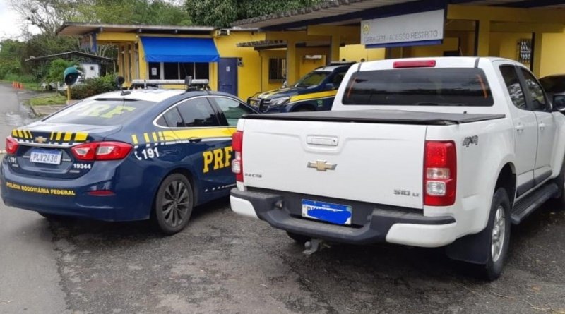 Engenheiro é preso com caminhonete roubada transitando com placas clonadas em Itabuna