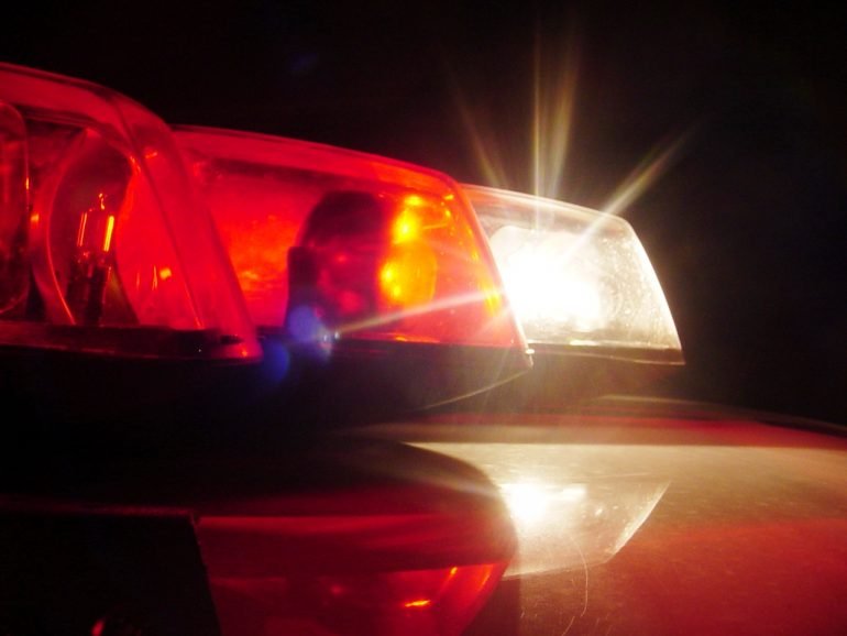 Três pessoas morrem em confronto com a polícia após denúncia de aglomeração e tráfico de drogas