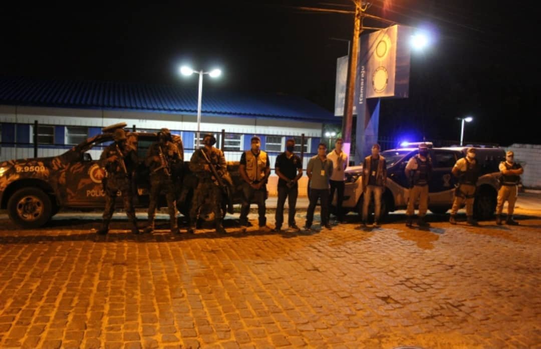 Operação conjunta, voltada para a prevenção da Covid-19, interdita bar e autua mulher por poluição sonora