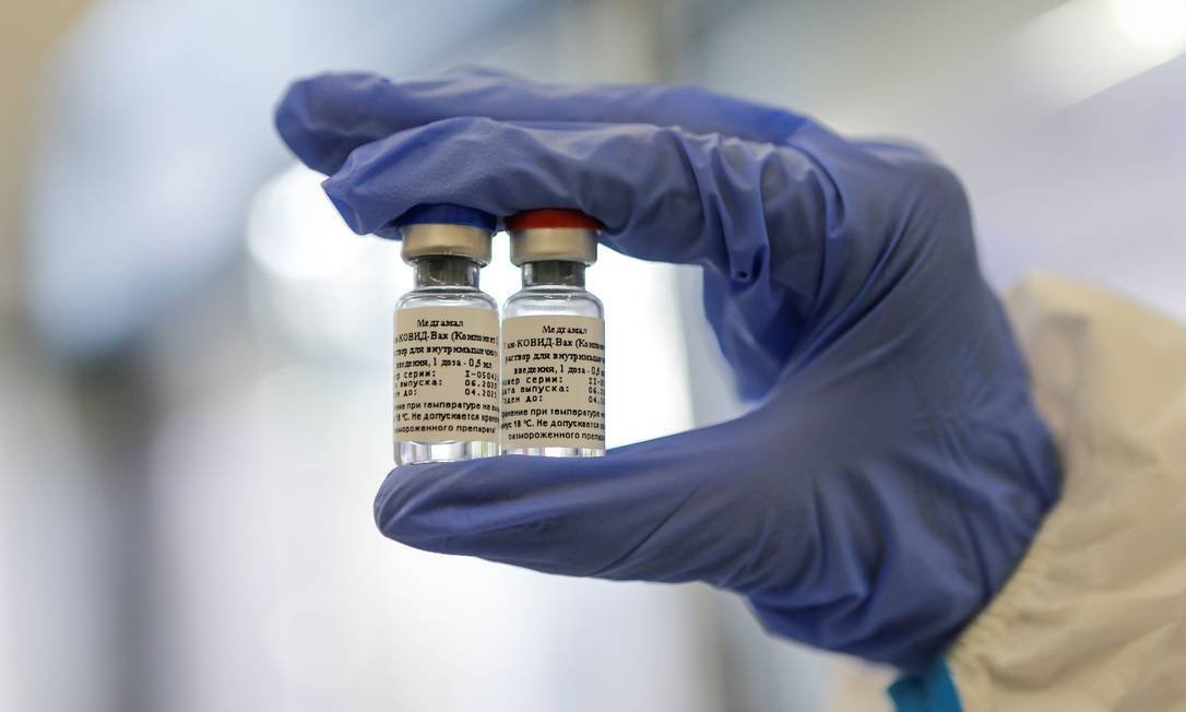 Bahia oficializa acordo para adquirir até 50 milhões de doses da vacina russa contra Covid-19
