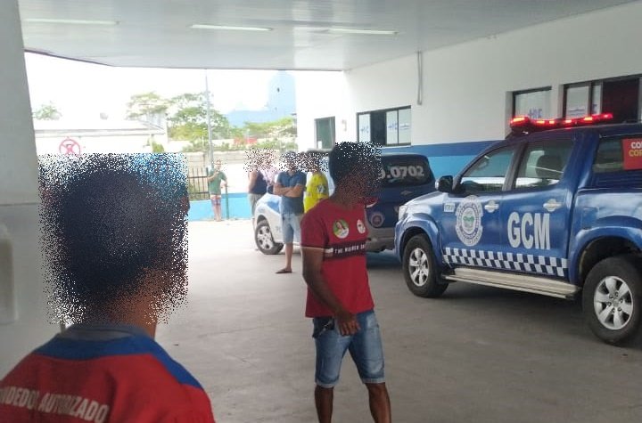 Ataque em casa de ciganos termina com dois mortos e três baleados, em Eunápolis