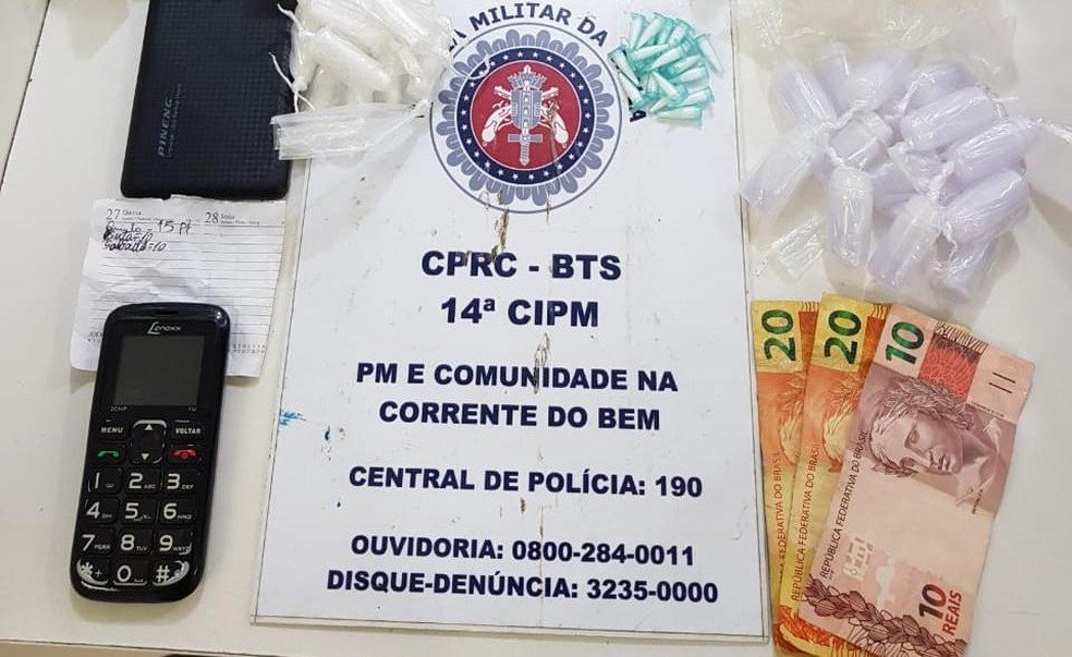 Bahia: Homem que simulava deficiência é preso por tráfico após largar muletas e correr da polícia