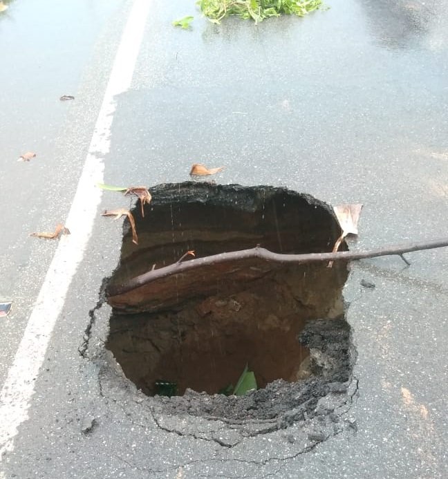 Alerta na BR 101- Trânsito interrompido próximo a Camacã – Vídeos