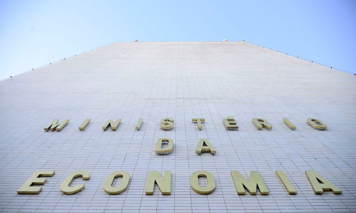 Recadastramento de aposentados está suspenso até 30 de novembro