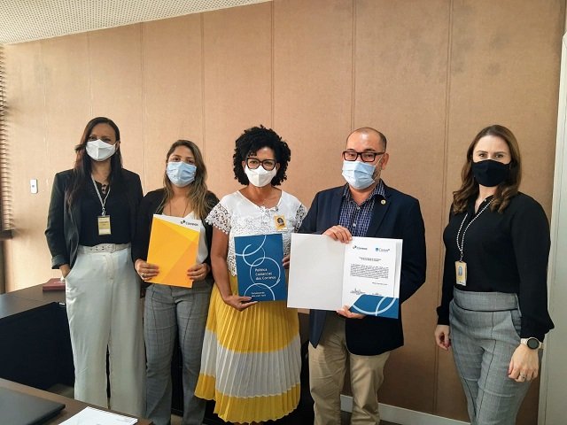 Balcão do Cidadão Correios amplia acesso a serviços do Coren-BA