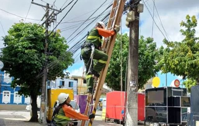 Coelba retira duas mil ligações irregulares em estabelecimentos comerciais na Bahia