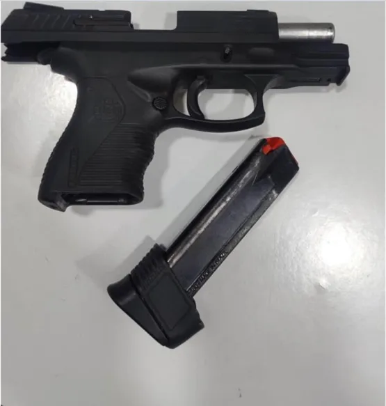 PMs da CIPPA/PS, apreendem arma de fogo durante a Operação Paz em Teixeira de Freitas