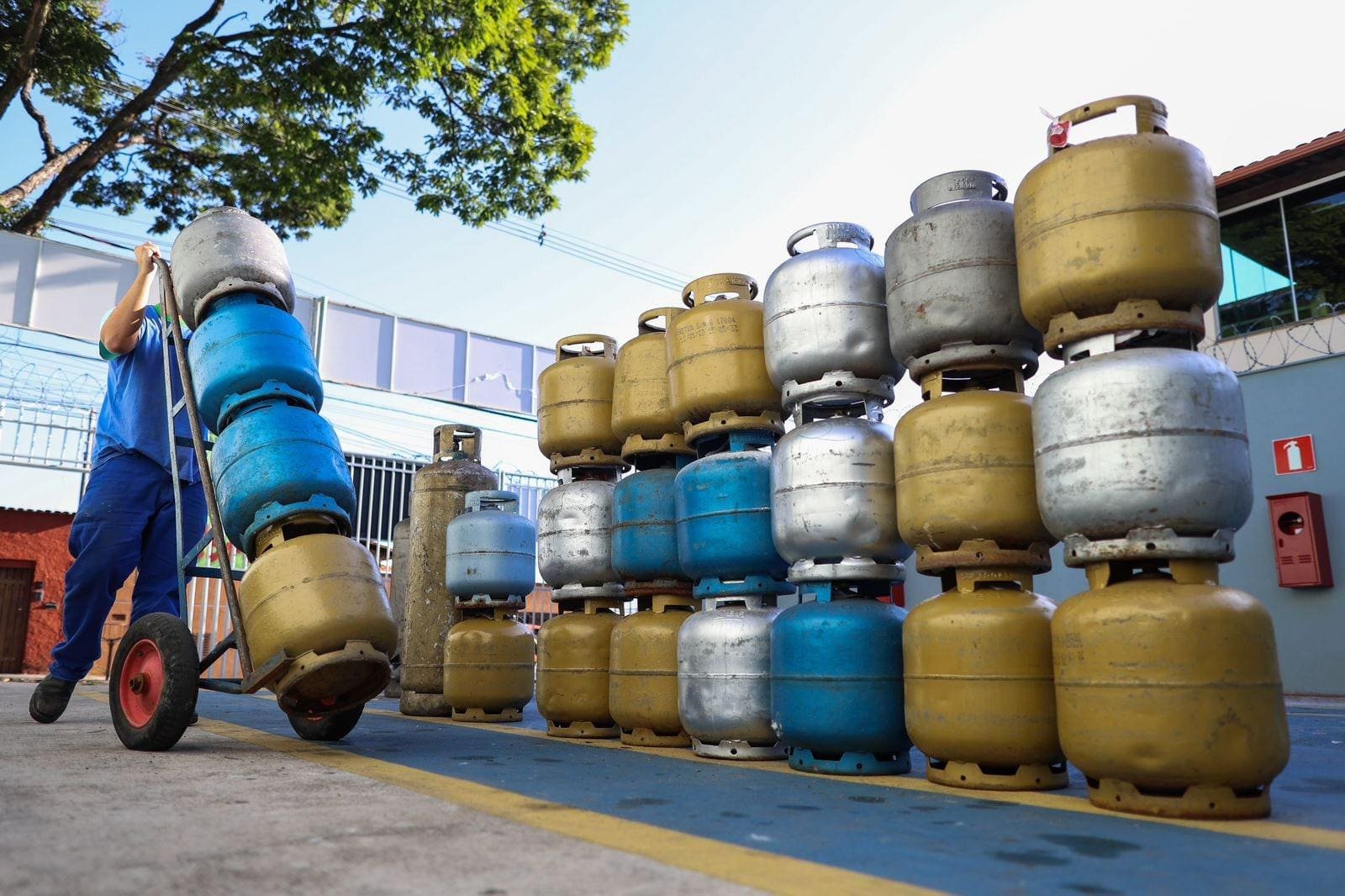 Gás de cozinha ficará mais caro na Bahia a partir desta sexta (1)