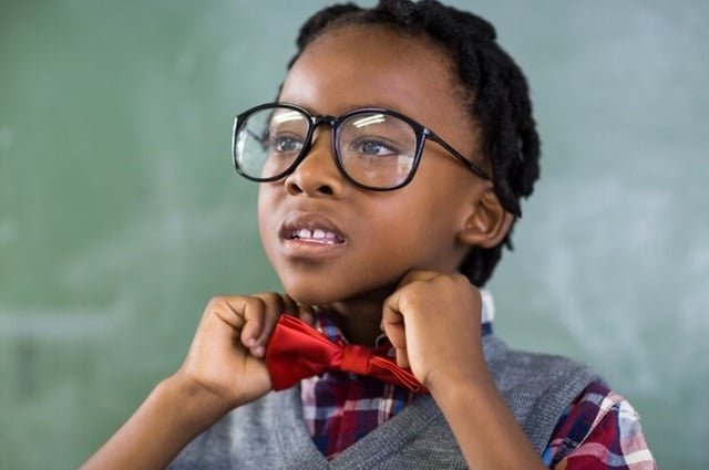 Erros de refração são principal causa de deficiência visual infantil, alerta Conselho de Oftalmologia