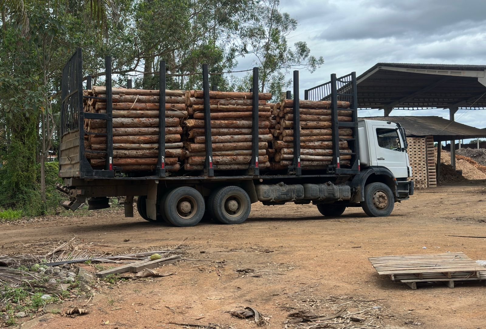 Itabela: PMBA conduz homem com mandado de prisão em aberto